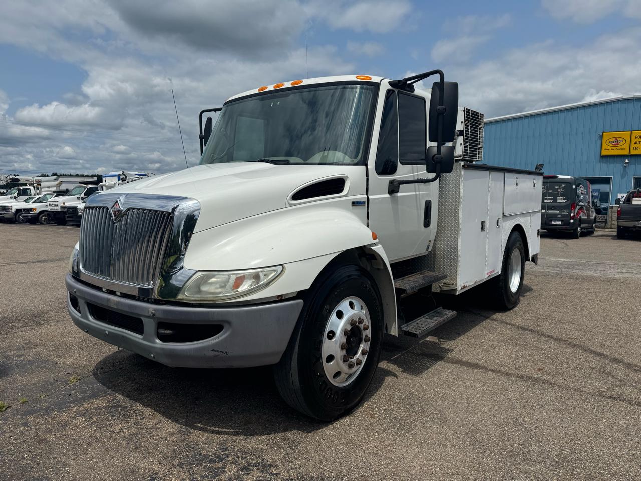 International 4300  2008