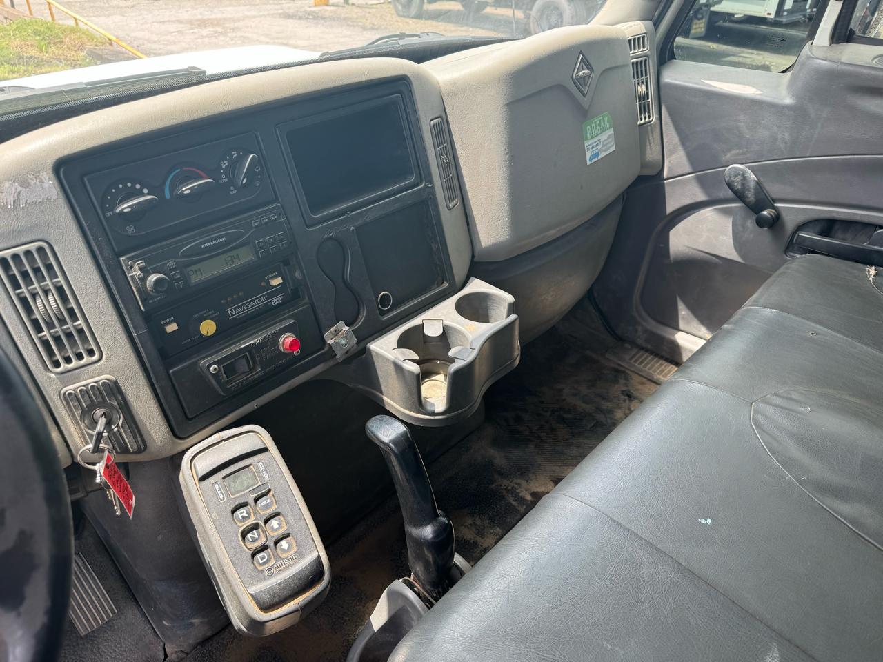 International 4300  2008
