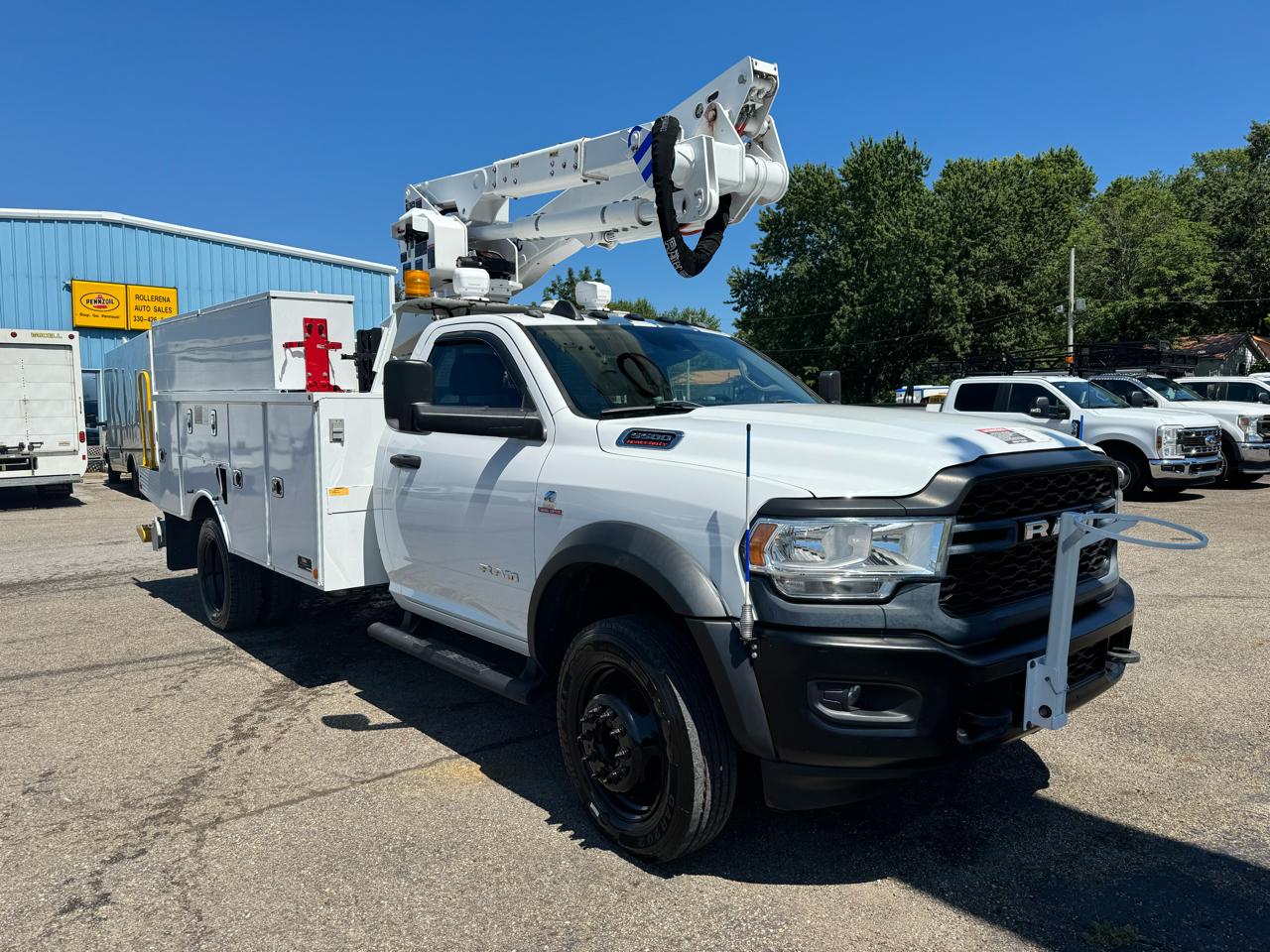 RAM 5500 Chassis Cab Tradesman 4x4 Reg Cab 84" CA 168.5" WB 2019