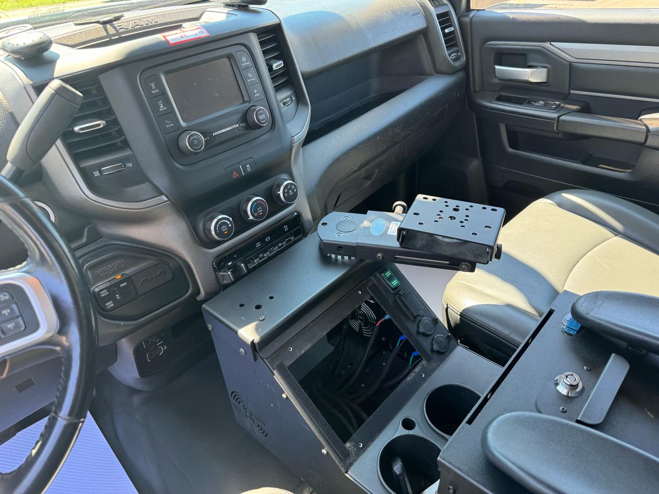 RAM 5500 Chassis Cab Tradesman 4x4 Reg Cab 84" CA 168.5" WB 2019