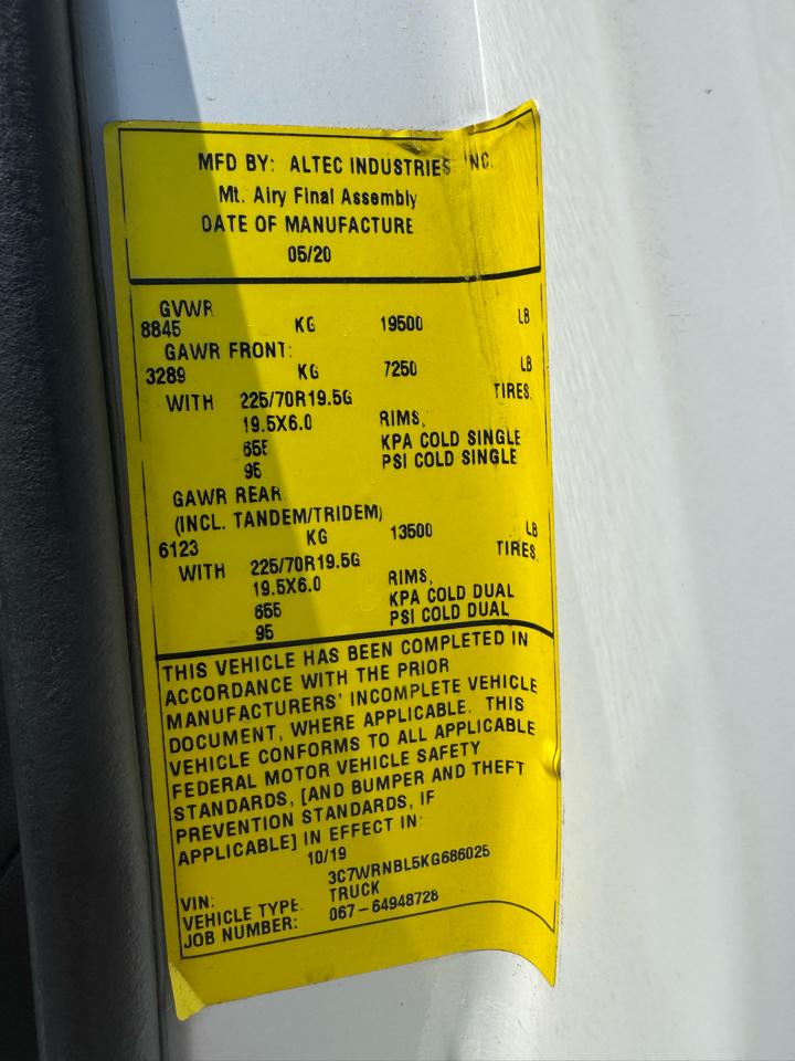 RAM 5500 Chassis Cab Tradesman 4x4 Reg Cab 84" CA 168.5" WB 2019