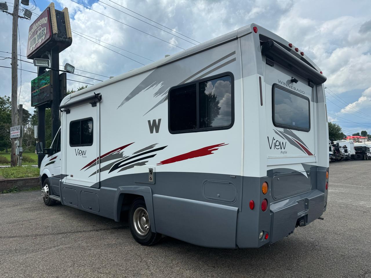 Winnebago Sprinter Chassis-Cabs  2011