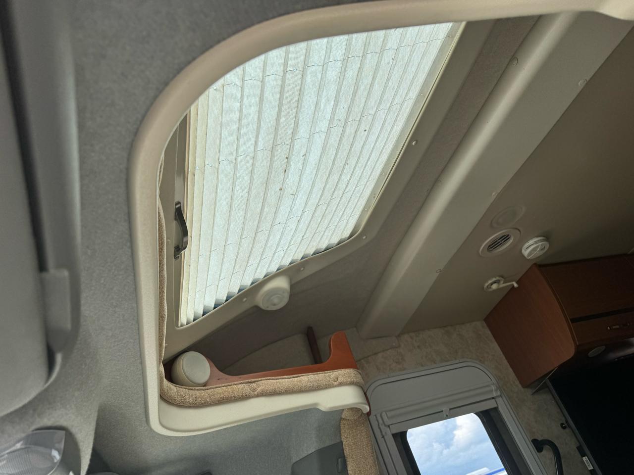 Winnebago Sprinter Chassis-Cabs  2011