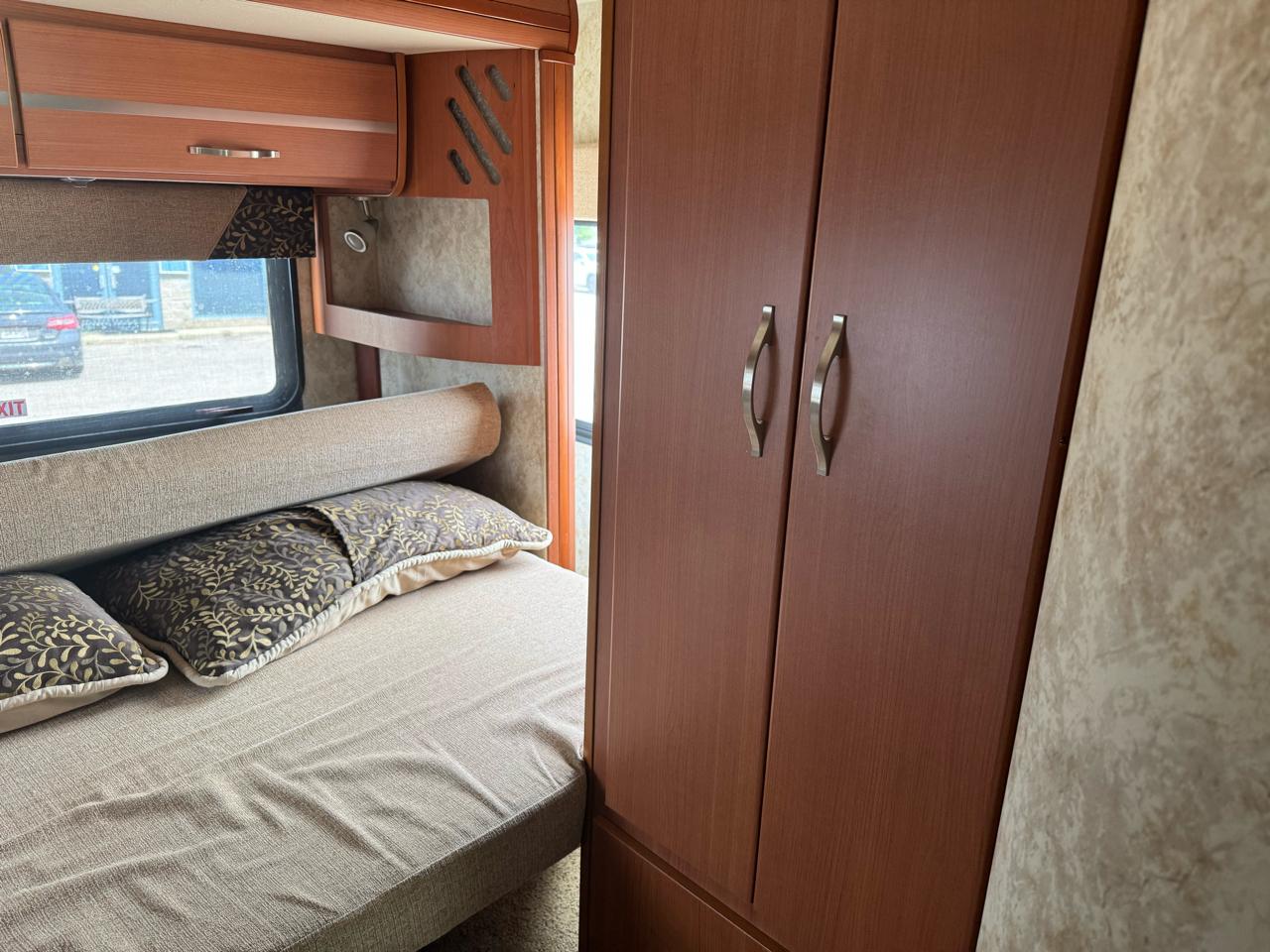 Winnebago Sprinter Chassis-Cabs  2011