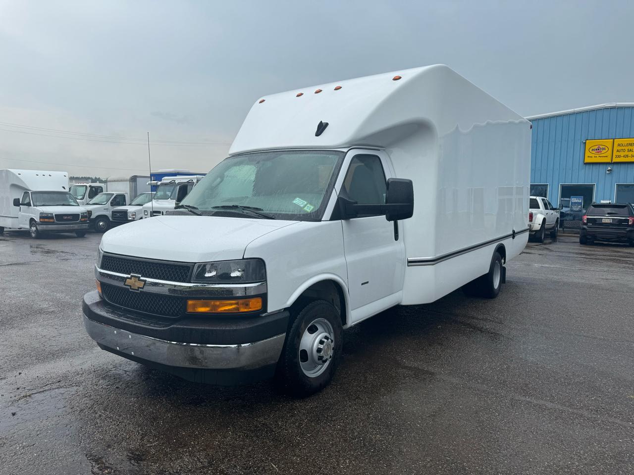 Chevrolet Express Commercial Cutaway 3500 Van 177" 2025