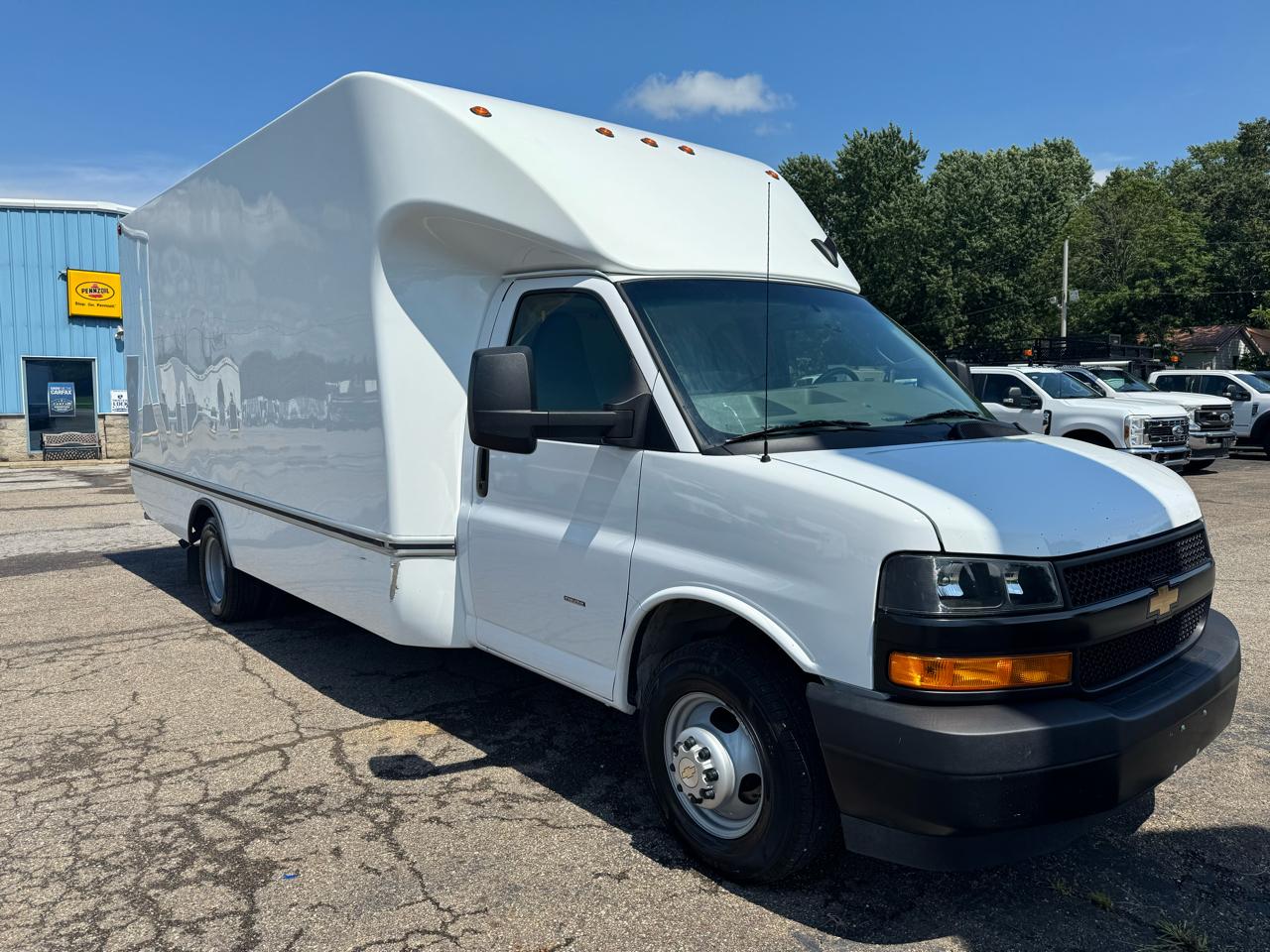 Chevrolet Express Commercial Cutaway 3500 Van 177" 2024