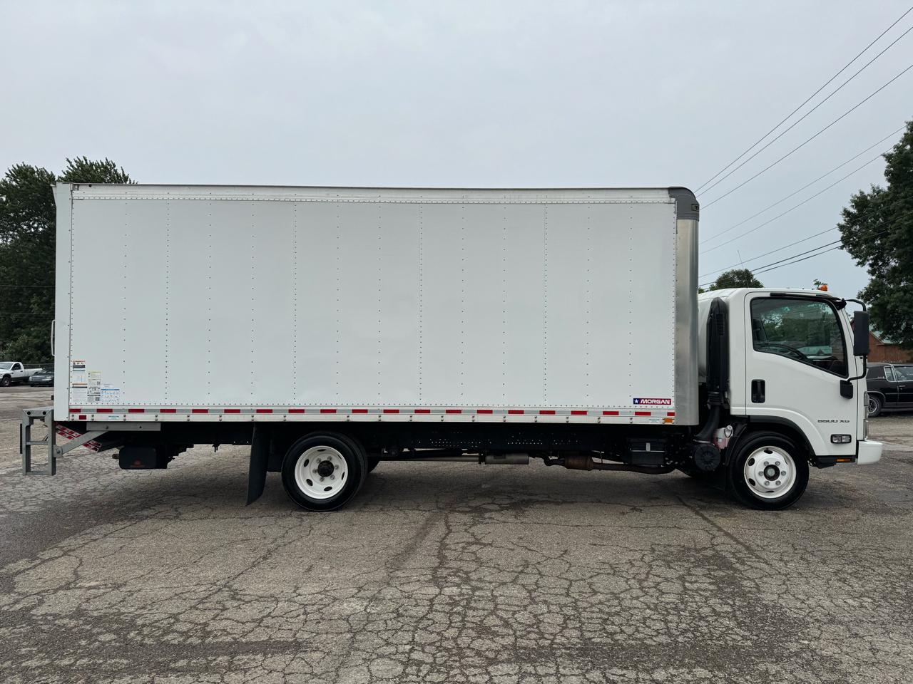 Chevrolet 5500 XG LCF Gas 2WD Reg Cab 176" 2025