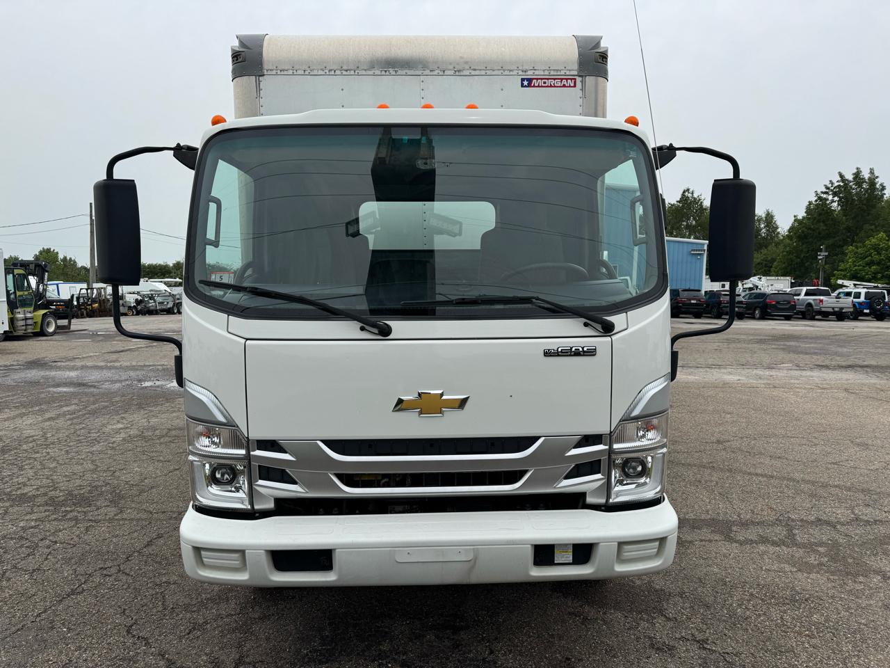 Chevrolet 5500 XG LCF Gas 2WD Reg Cab 176" 2025