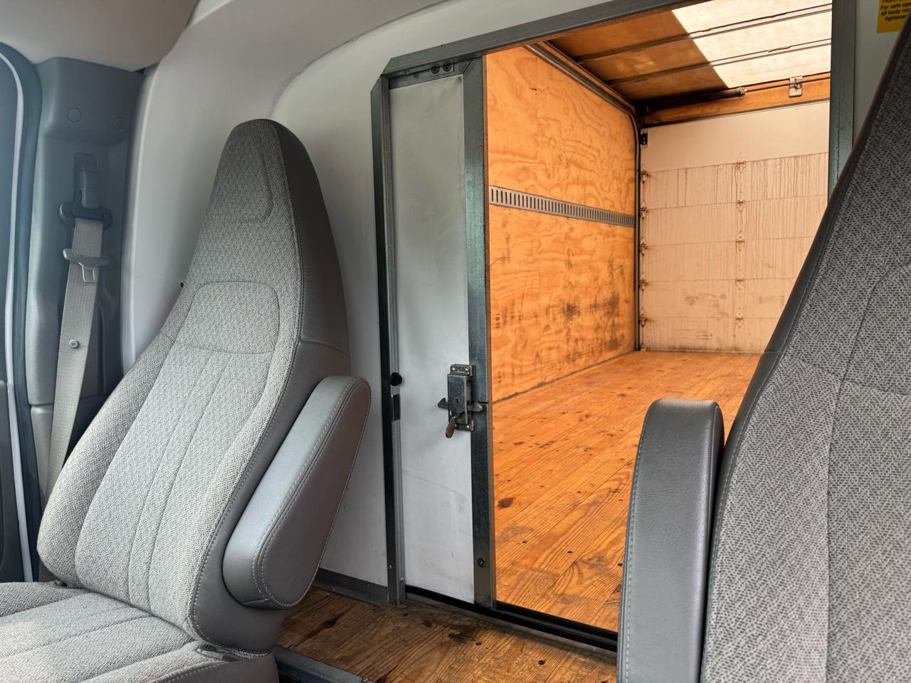 Chevrolet Express Commercial Cutaway 3500 Van 159" 2023