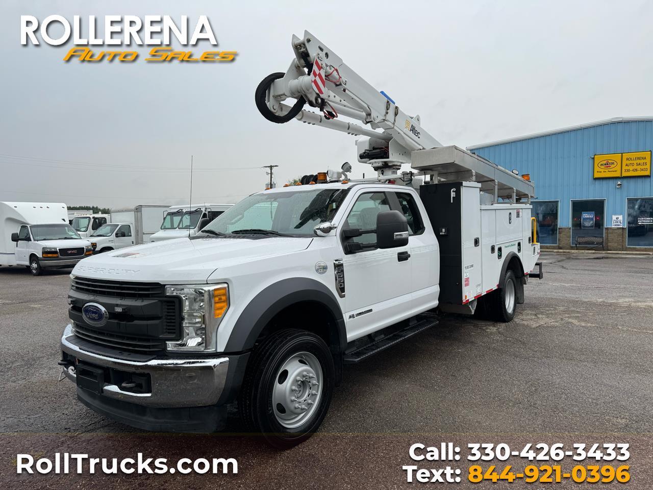Ford Super Duty F-550 DRW Lariat 4WD SuperCab 192" WB 84" CA 2017