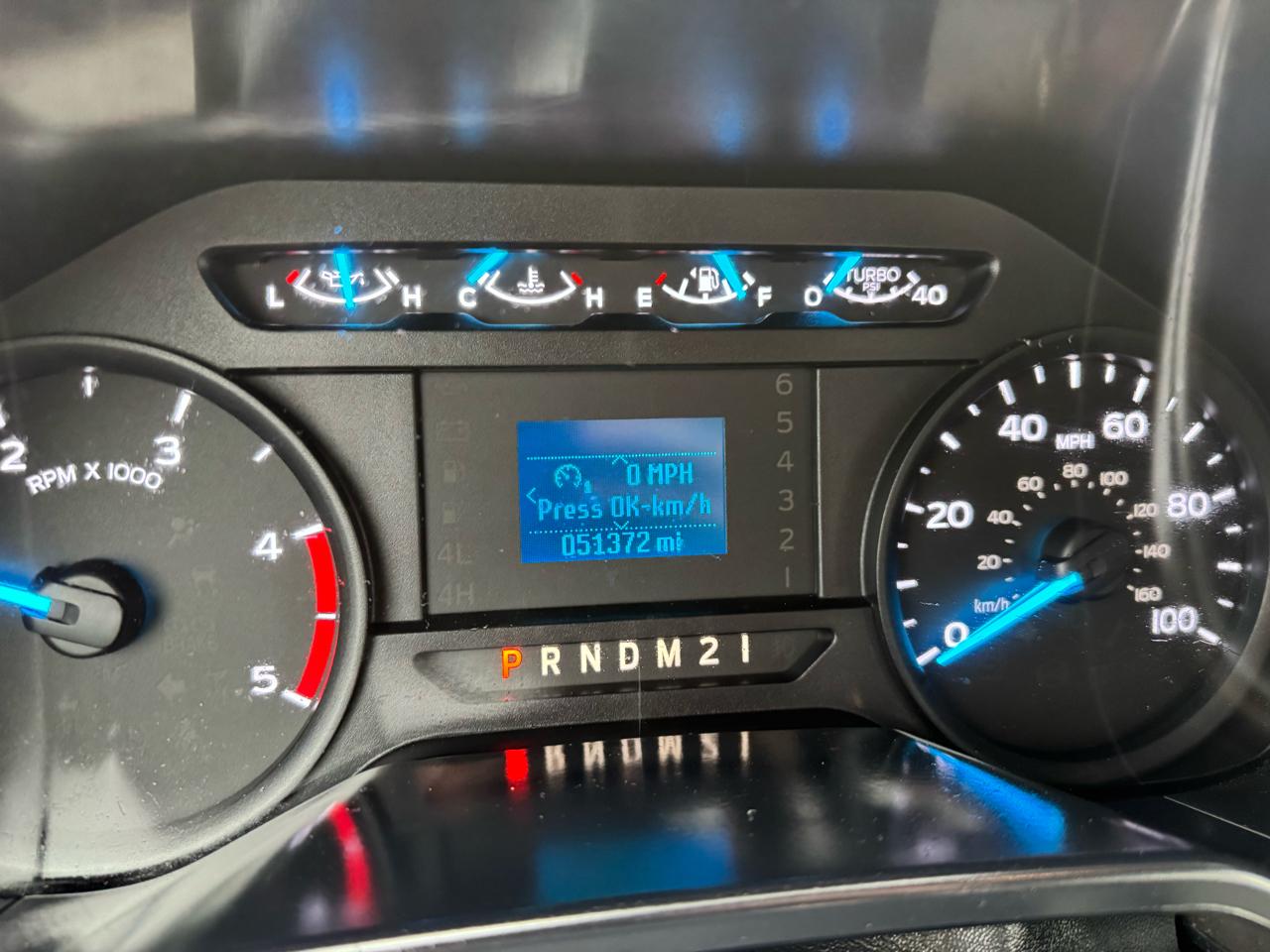 Ford Super Duty F-550 DRW Lariat 4WD SuperCab 192" WB 84" CA 2017