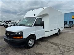 2022 Chevrolet Express Commercial Cutaway 