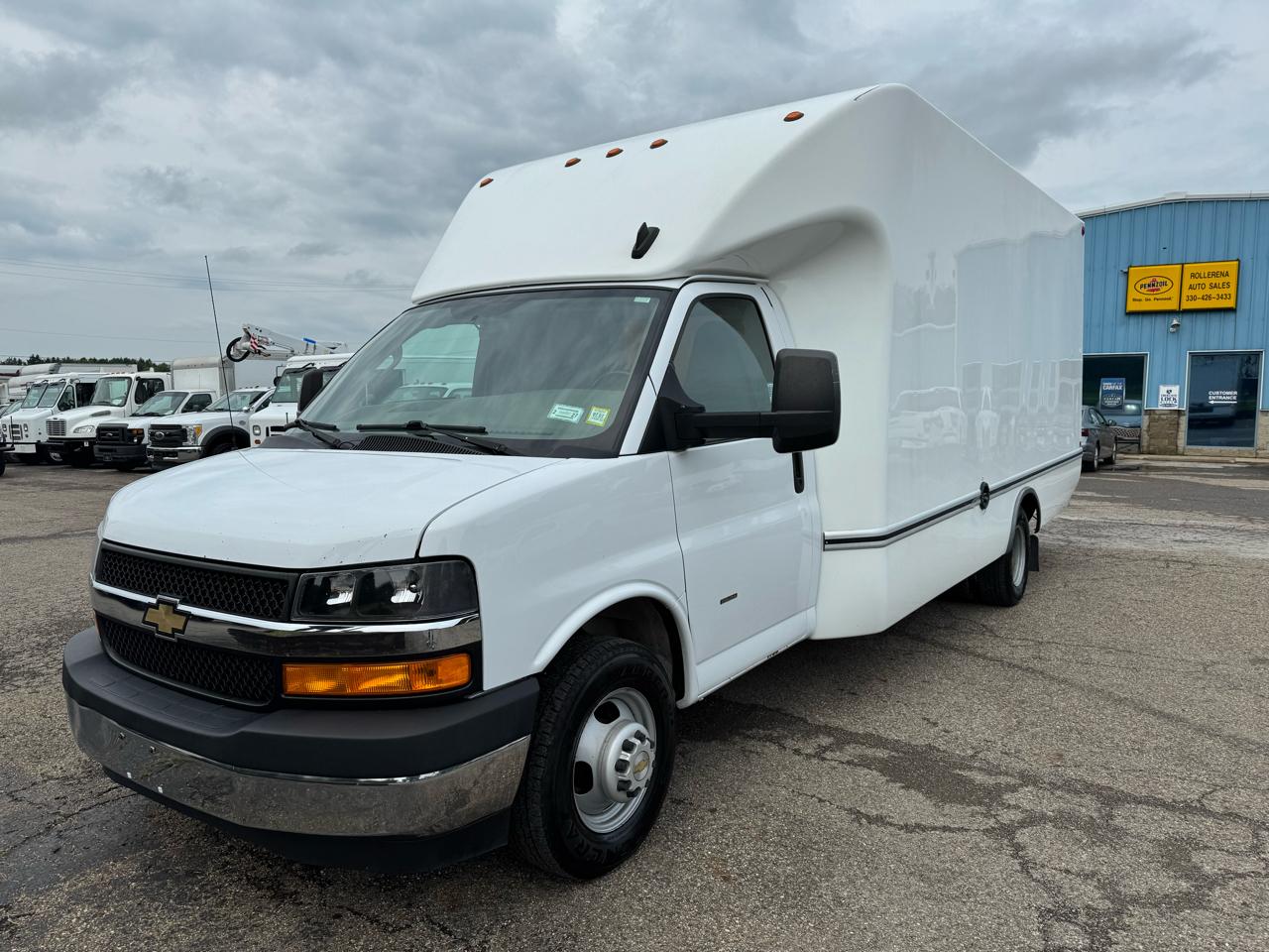 Chevrolet Express Commercial Cutaway 3500 Van 177" 2021
