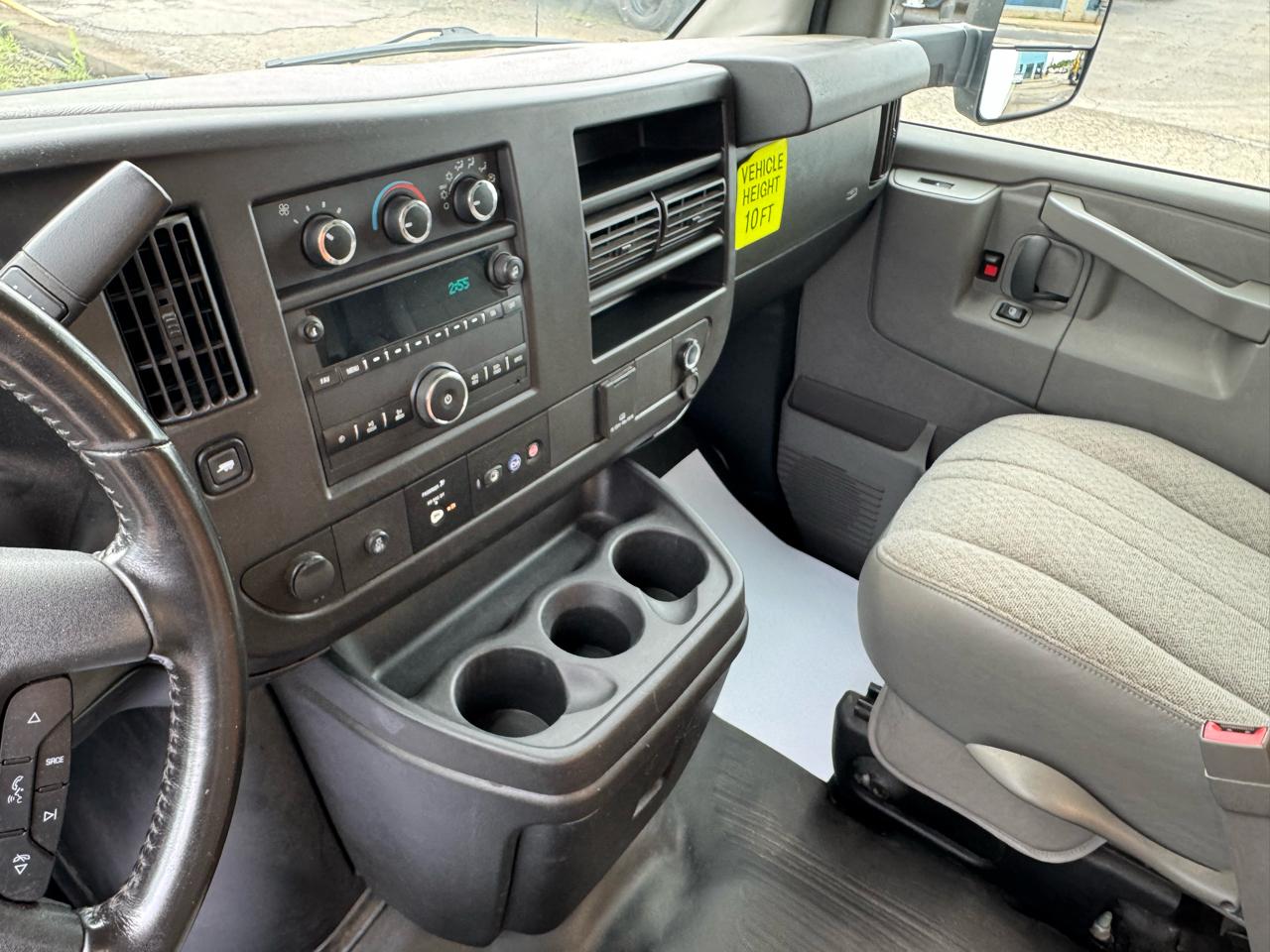 Chevrolet Express Commercial Cutaway 3500 Van 177" 2021