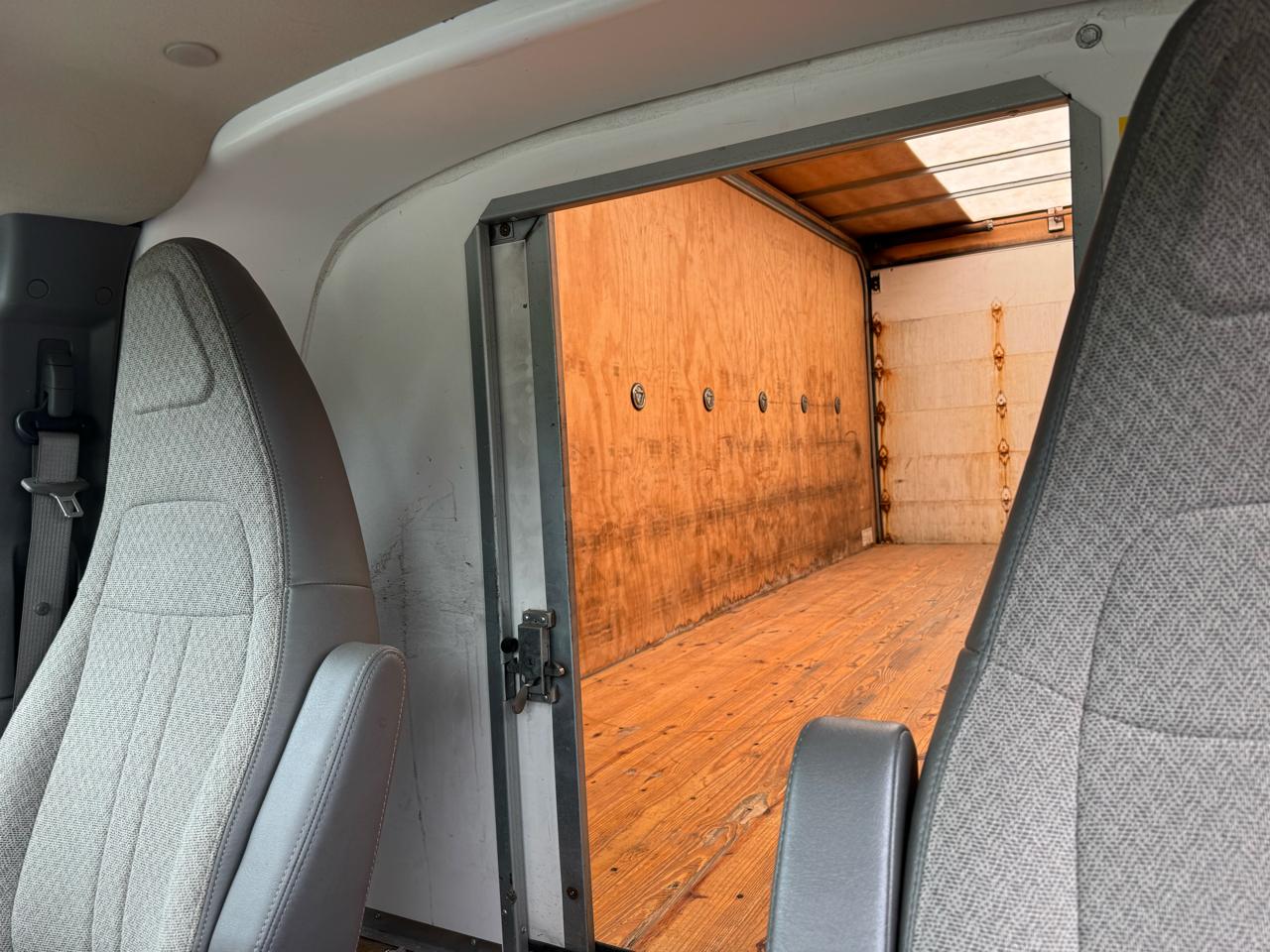 Chevrolet Express Commercial Cutaway 3500 Van 177" 2021