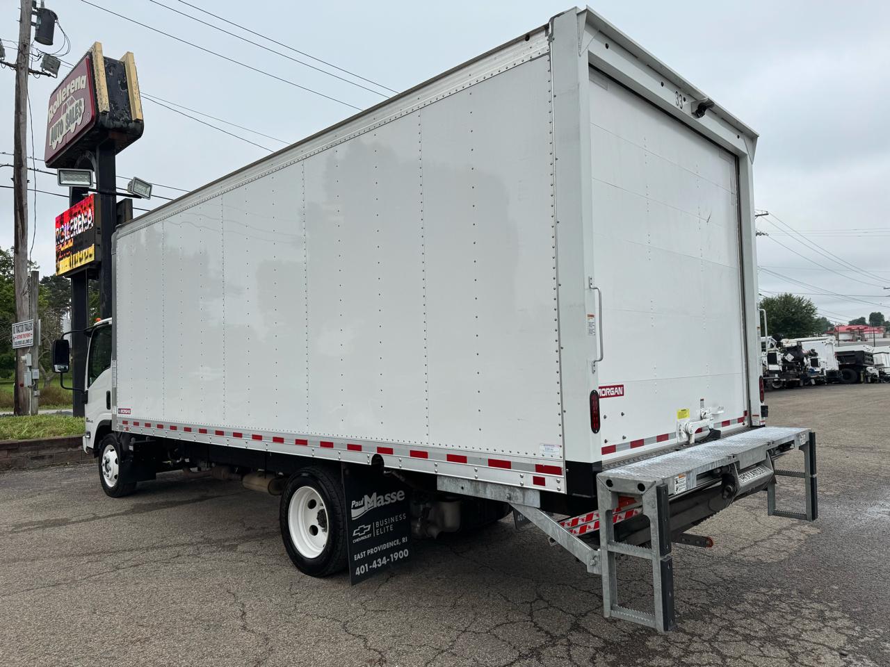 Chevrolet 5500 XG LCF Gas 2WD Reg Cab 176" 2025
