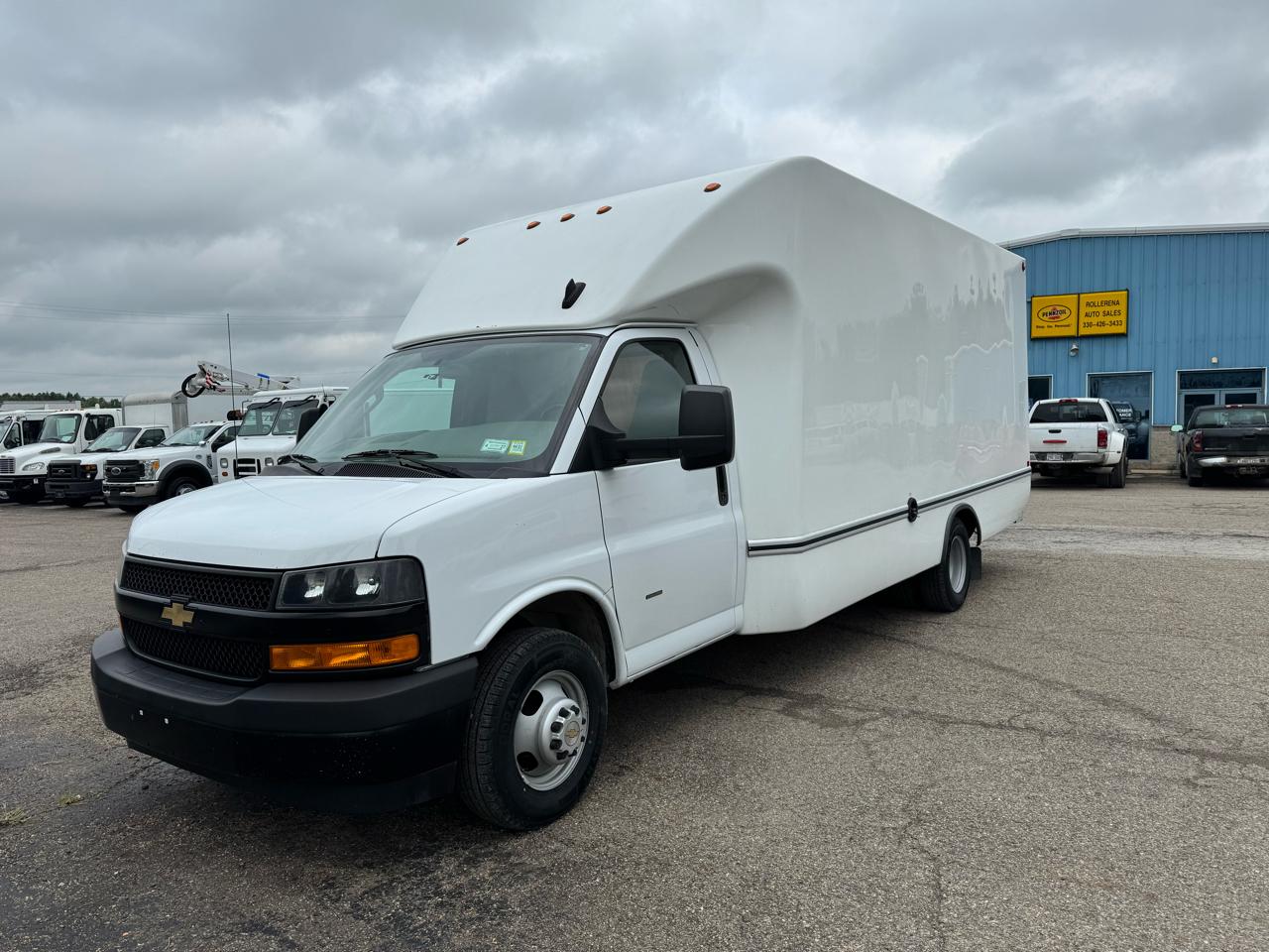 Chevrolet Express Commercial Cutaway 3500 Van 177" 2023