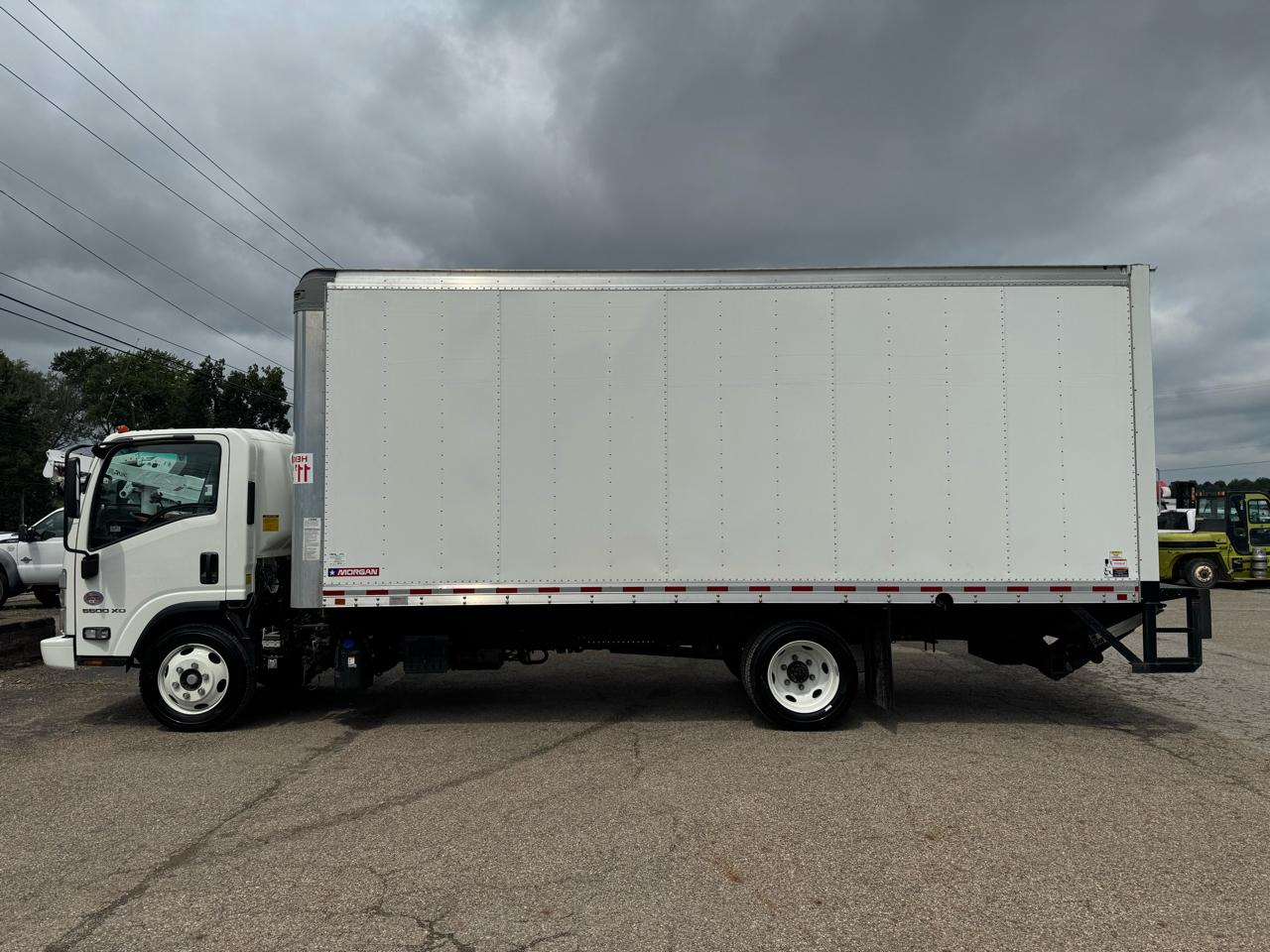 Chevrolet 5500 XD LCF Diesel 2WD Reg Cab 176" 2024