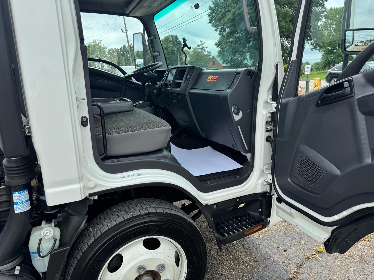 Chevrolet 5500 XD LCF Diesel 2WD Reg Cab 176" 2024