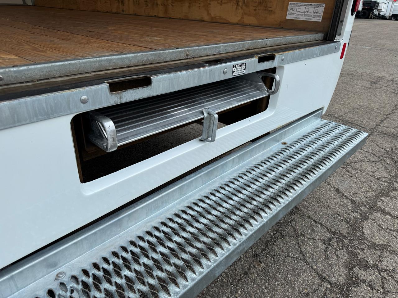 Chevrolet Express Commercial Cutaway 3500 Van 177" 2024