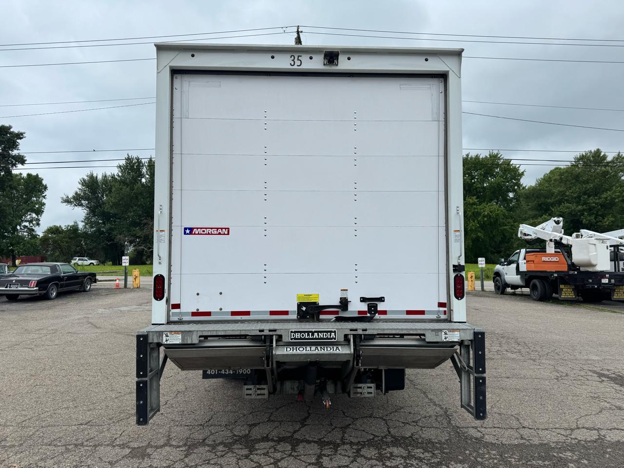 Chevrolet 5500 XG LCF Gas 2WD Reg Cab 176" 2025