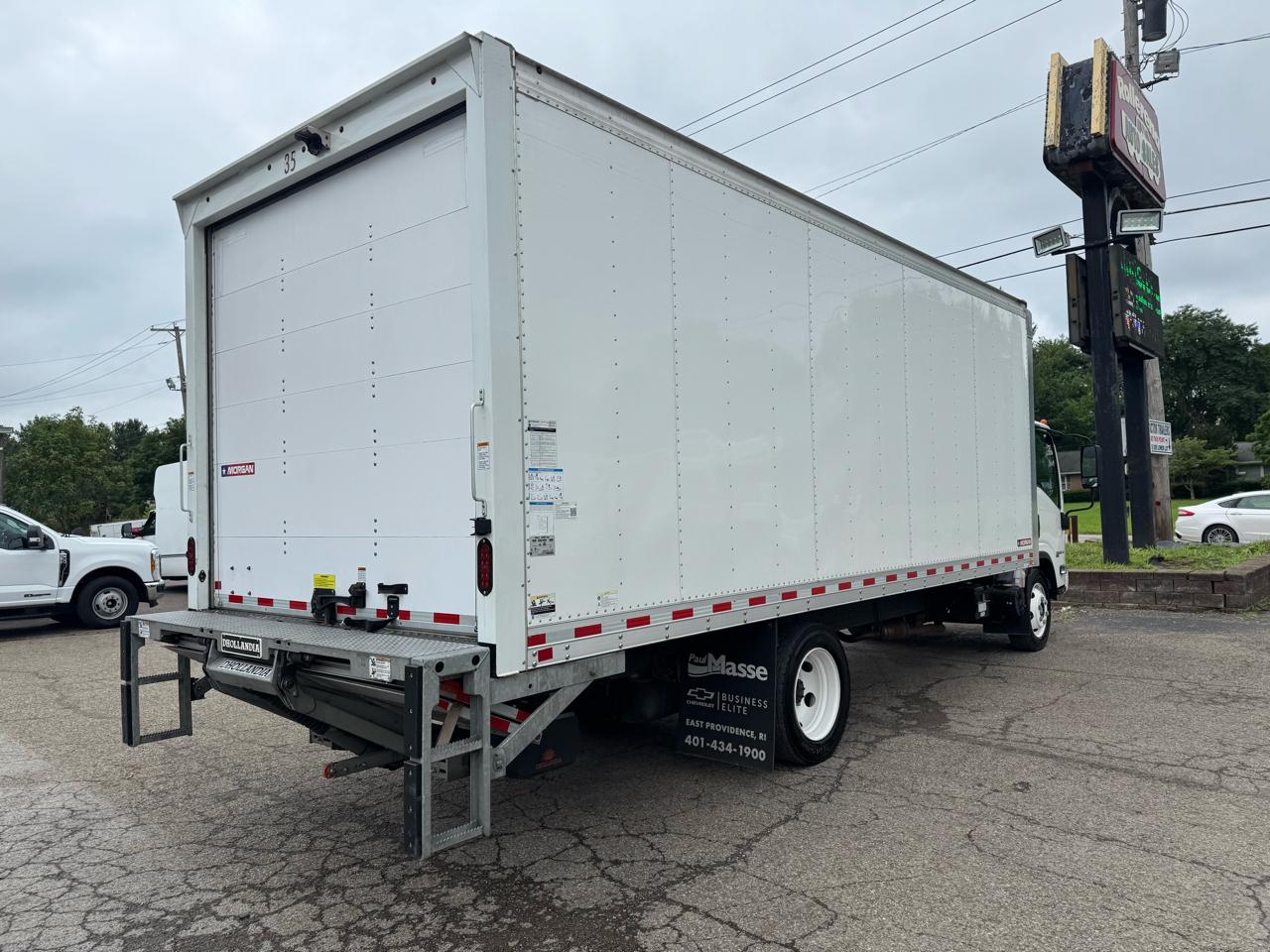 Chevrolet 5500 XG LCF Gas 2WD Reg Cab 176" 2025