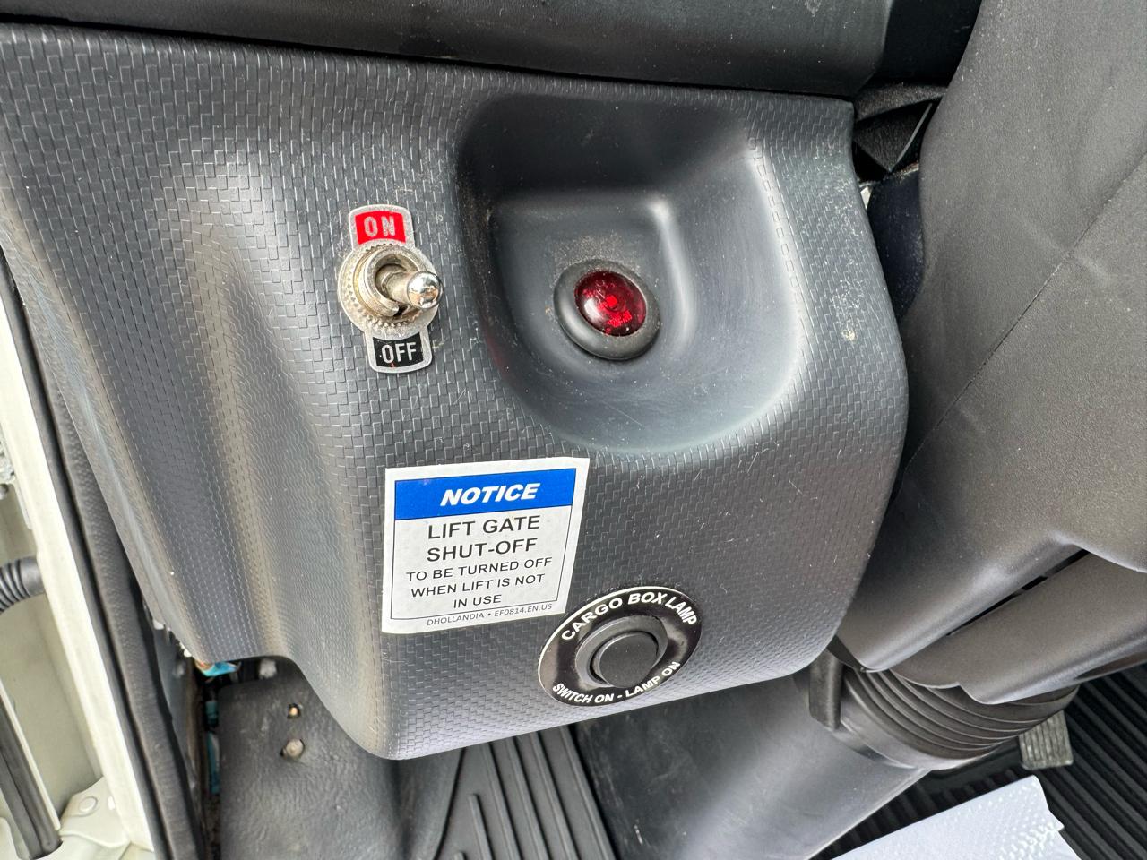 Chevrolet 5500 XG LCF Gas 2WD Reg Cab 176" 2025