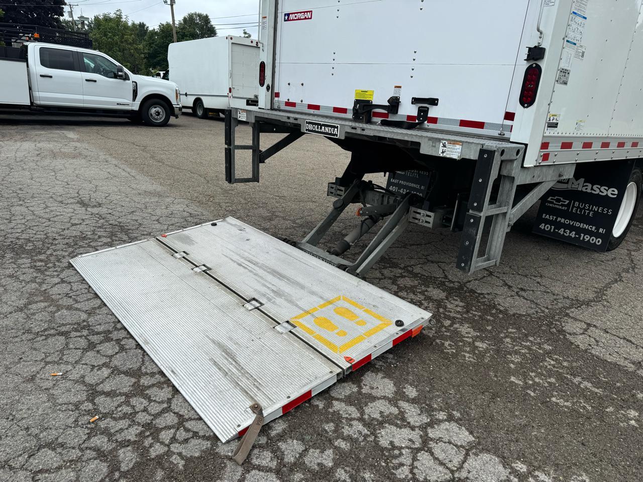 Chevrolet 5500 XG LCF Gas 2WD Reg Cab 176" 2025
