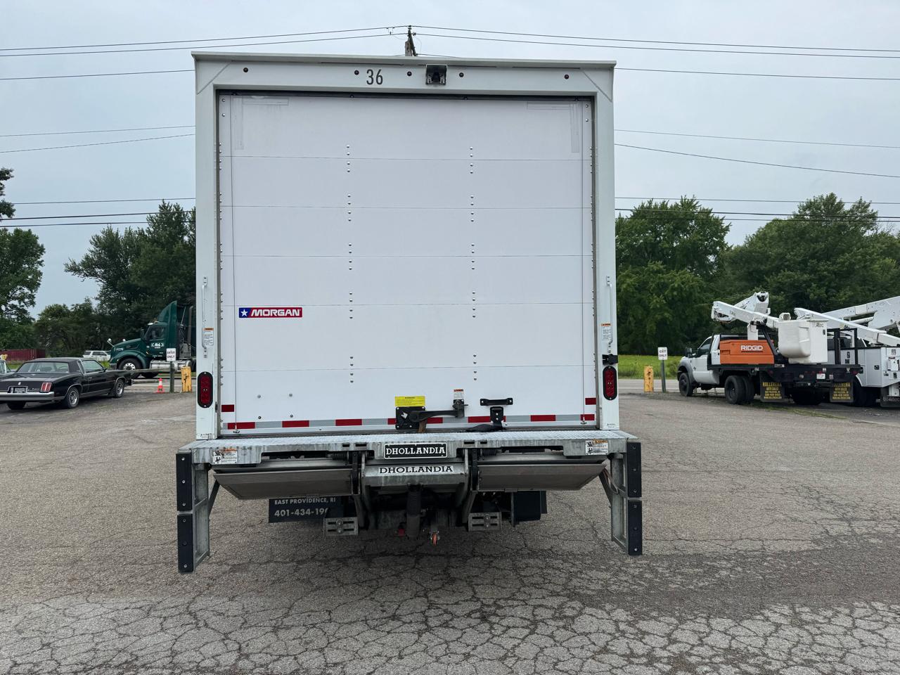 Chevrolet 5500 XG LCF Gas 2WD Reg Cab 176" 2025