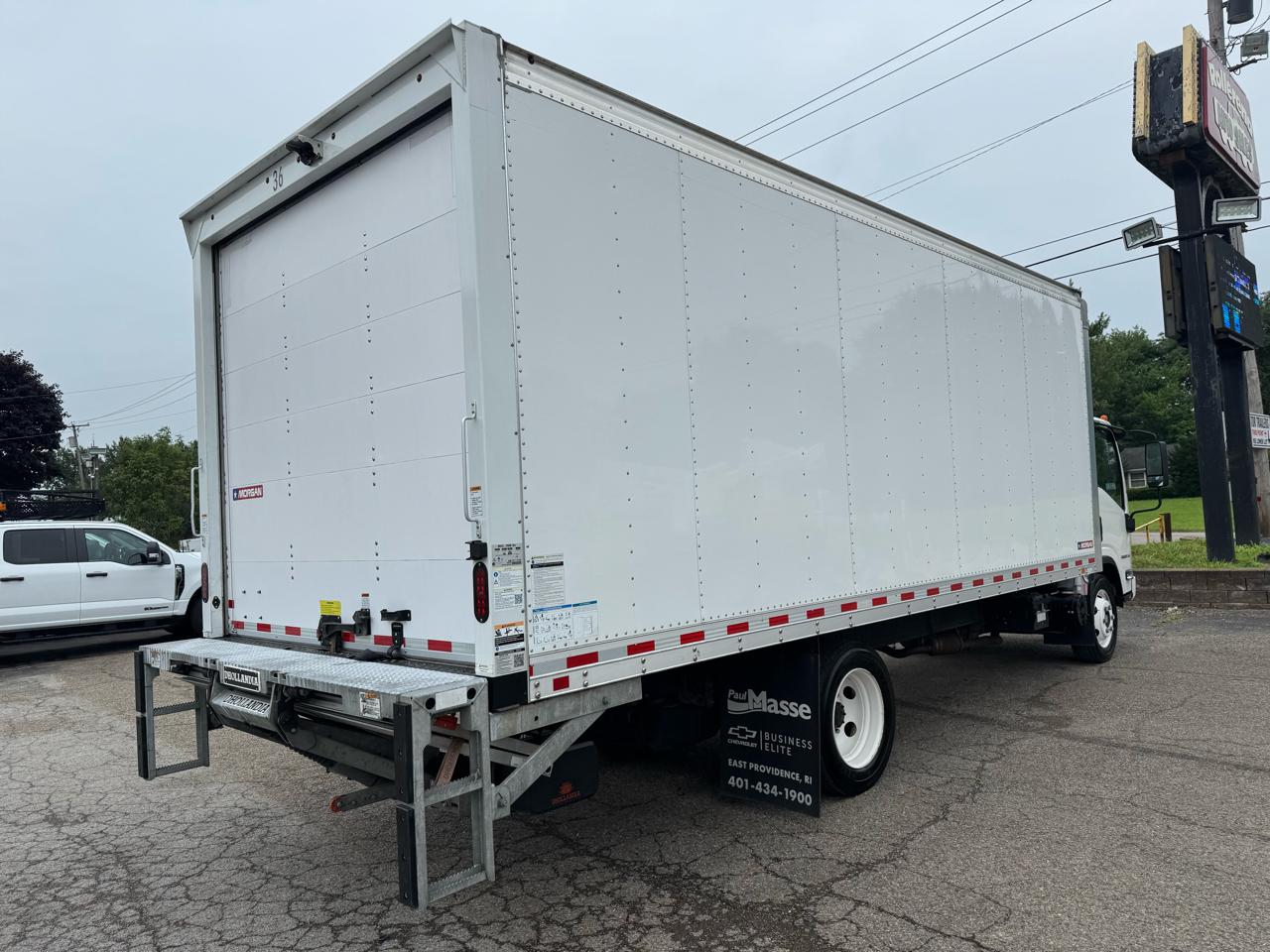Chevrolet 5500 XG LCF Gas 2WD Reg Cab 176" 2025