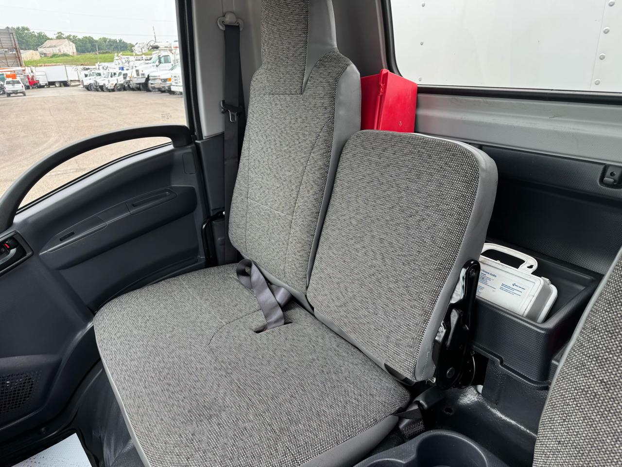 Chevrolet 5500 XG LCF Gas 2WD Reg Cab 176" 2025