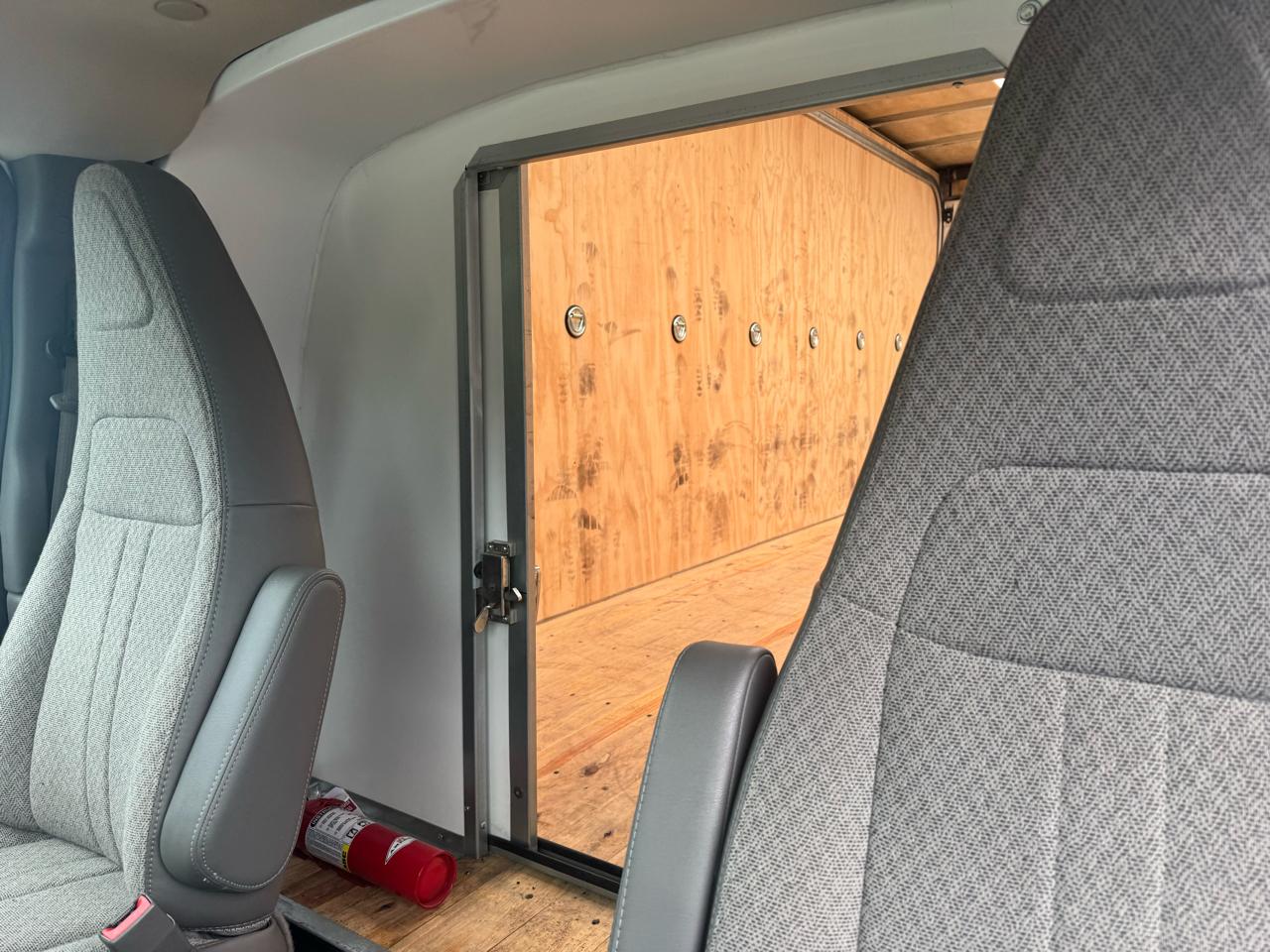 Chevrolet Express Commercial Cutaway 3500 Van 177" 2025