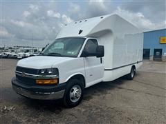 2025 Chevrolet Express Commercial Cutaway 