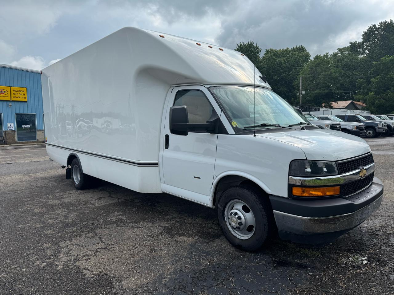 Chevrolet Express Commercial Cutaway 3500 Van 177" 2023