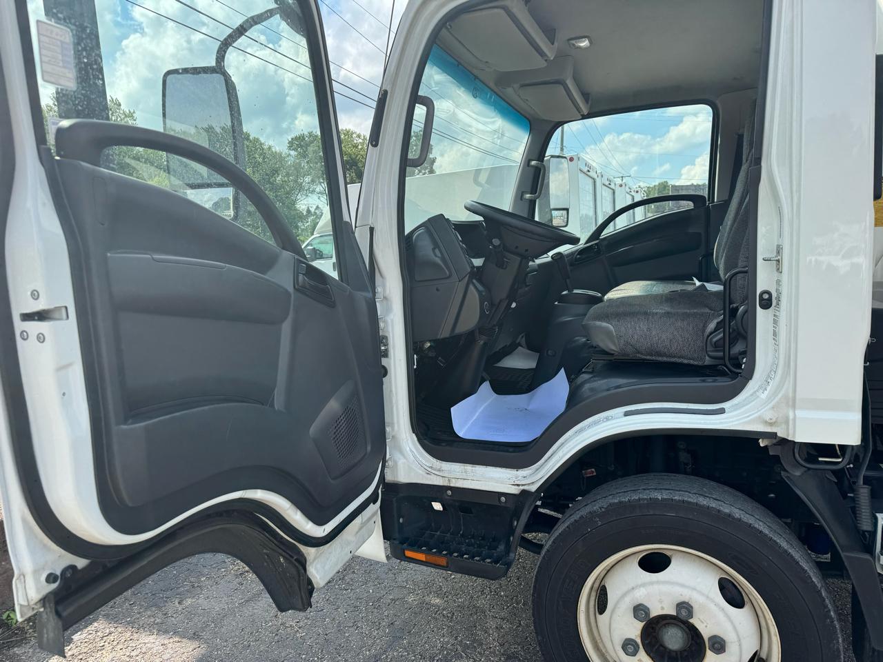 Chevrolet 4500 HG LCF Gas 2WD Reg Cab 176" 2024