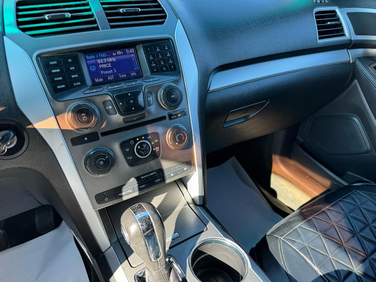 Ford Explorer 4WD 4dr XLT 2013