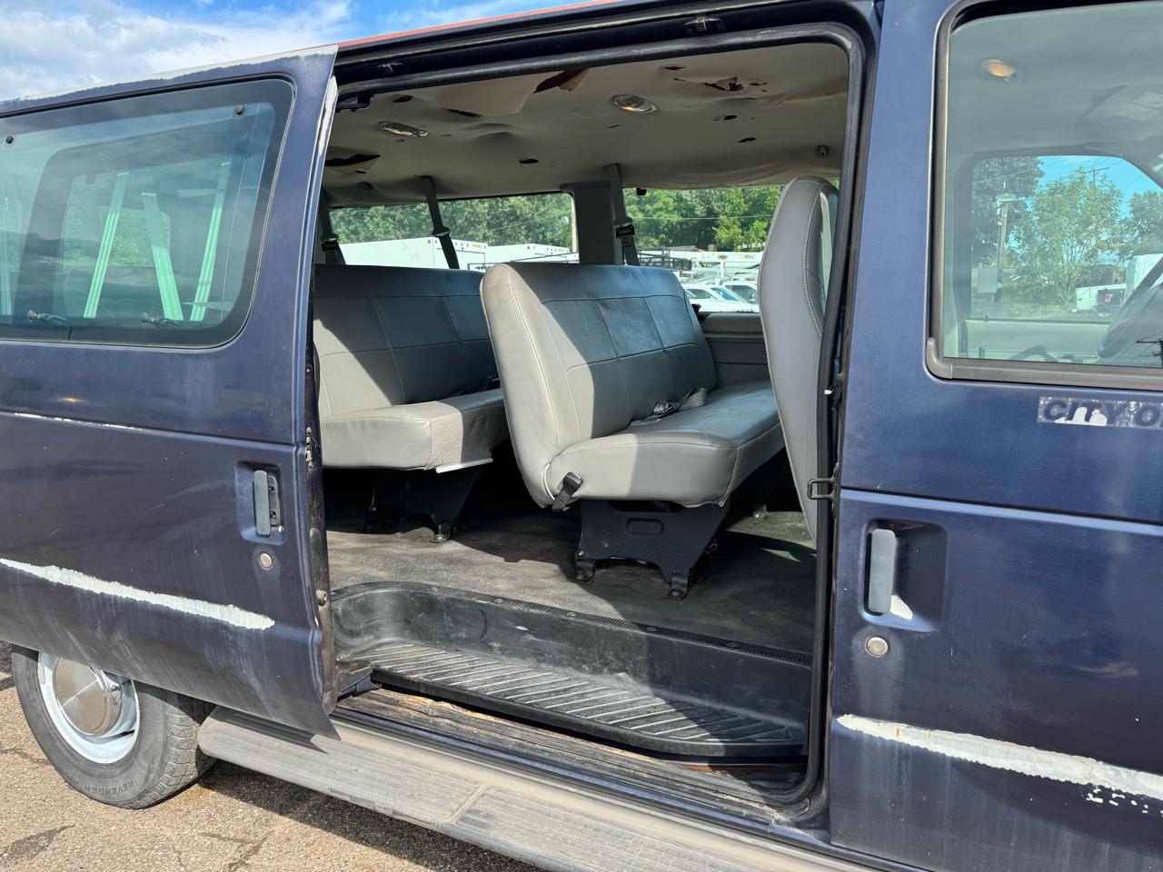 Ford Econoline Wagon E-350 Super Ext XLT 2006