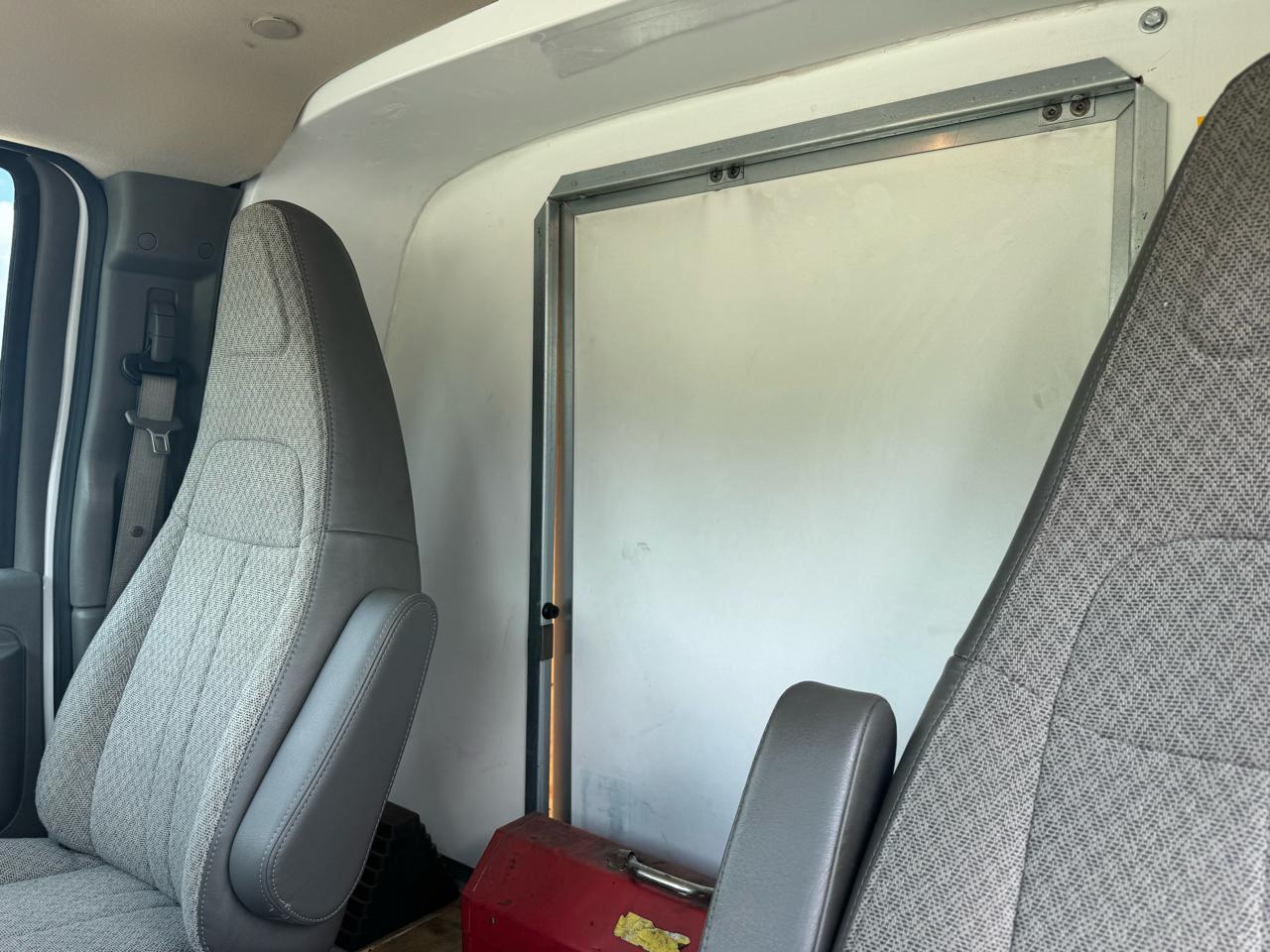 Chevrolet Express Commercial Cutaway 3500 Van 177" 2024