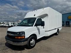 2023 Chevrolet Express Commercial Cutaway 