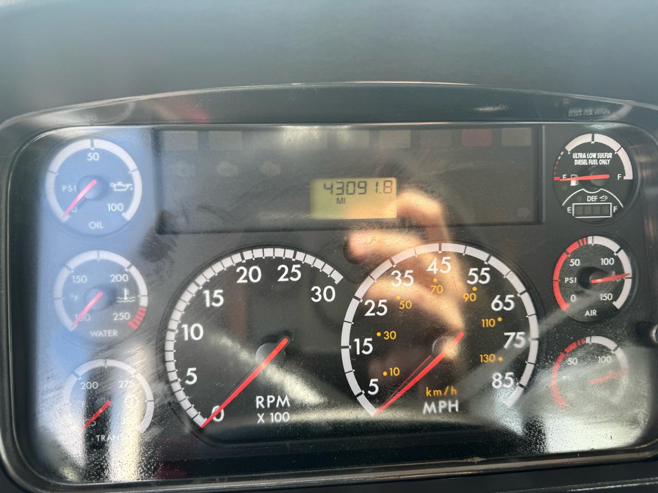 Freightliner M2 112  2011