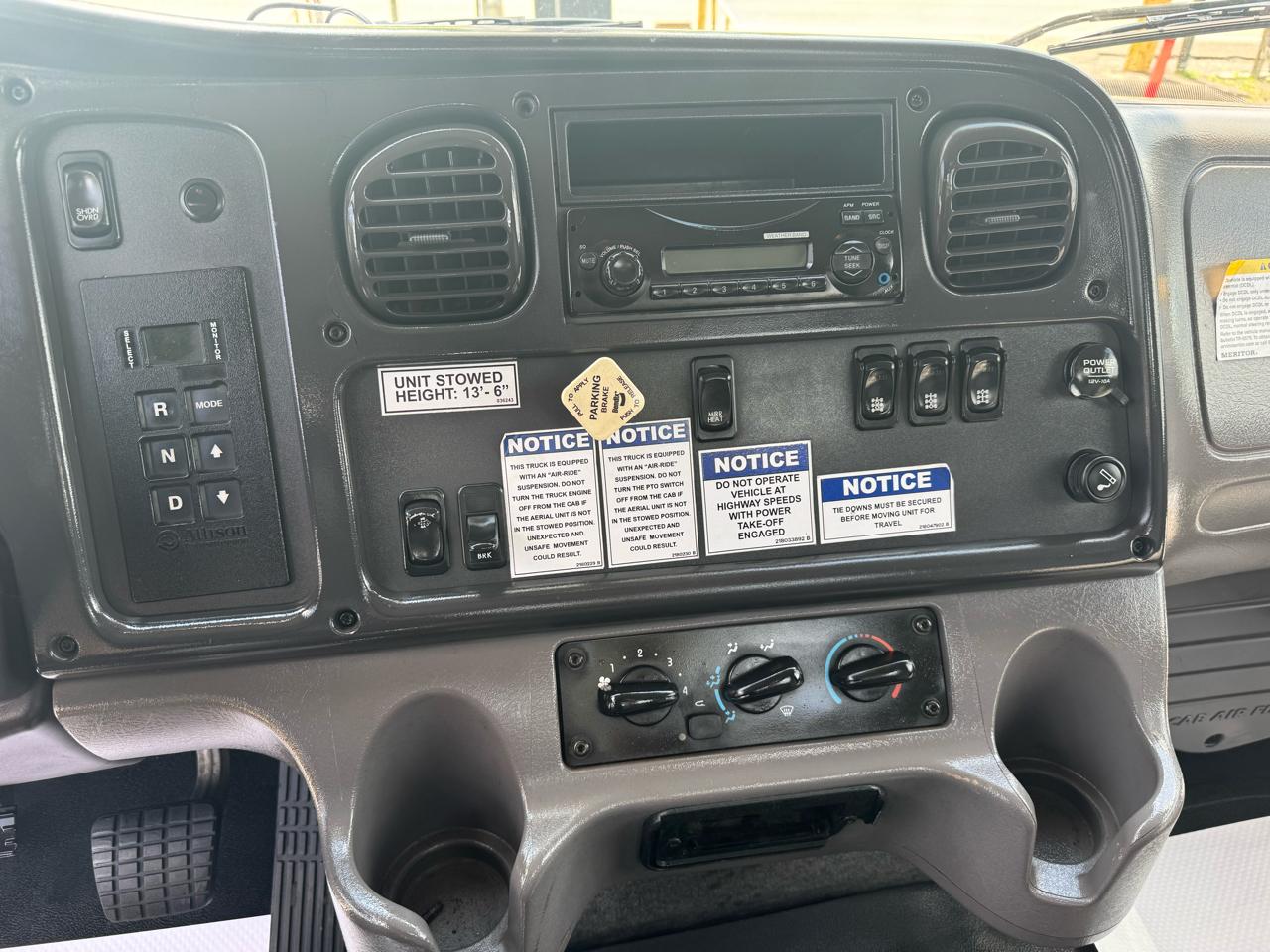 Freightliner M2 112  2011