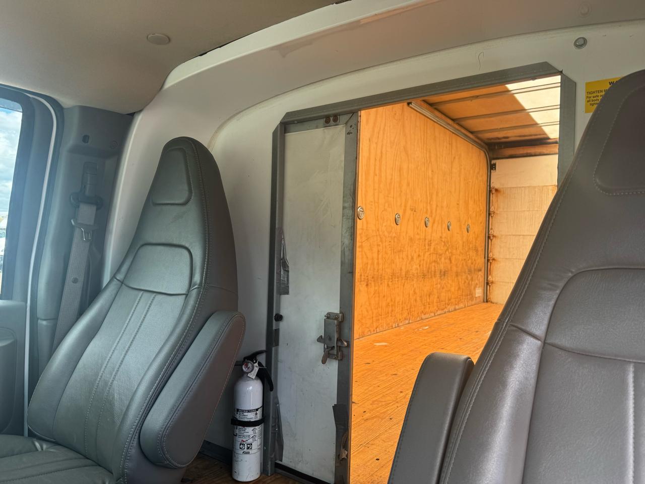 Chevrolet Express Commercial Cutaway 3500 Van 177" 2023
