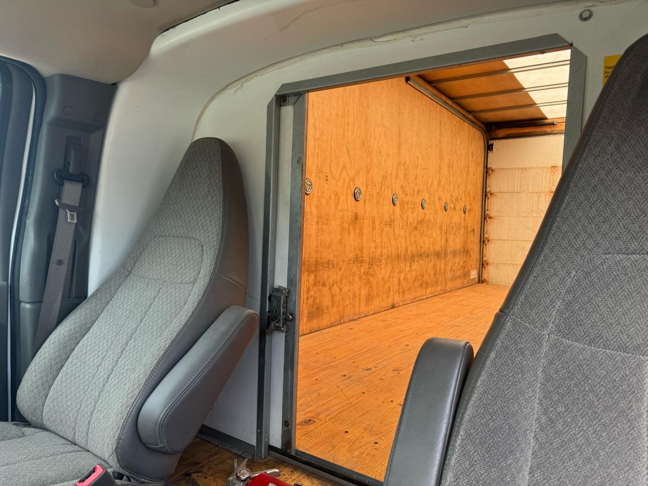Chevrolet Express Commercial Cutaway 3500 Van 177" 2021