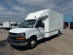 2021 Chevrolet Express Commercial Cutaway 