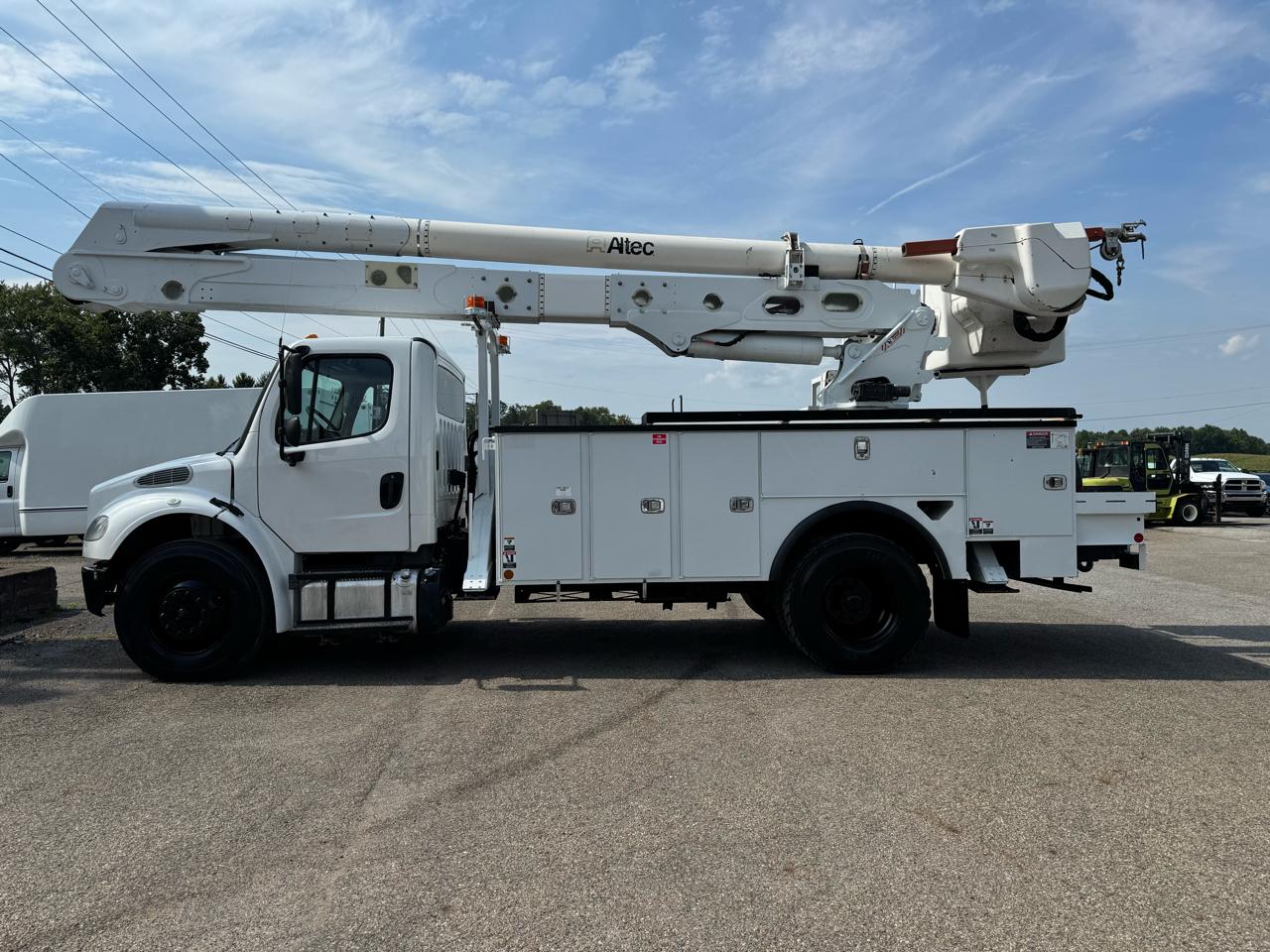 Freightliner M2 106  2017