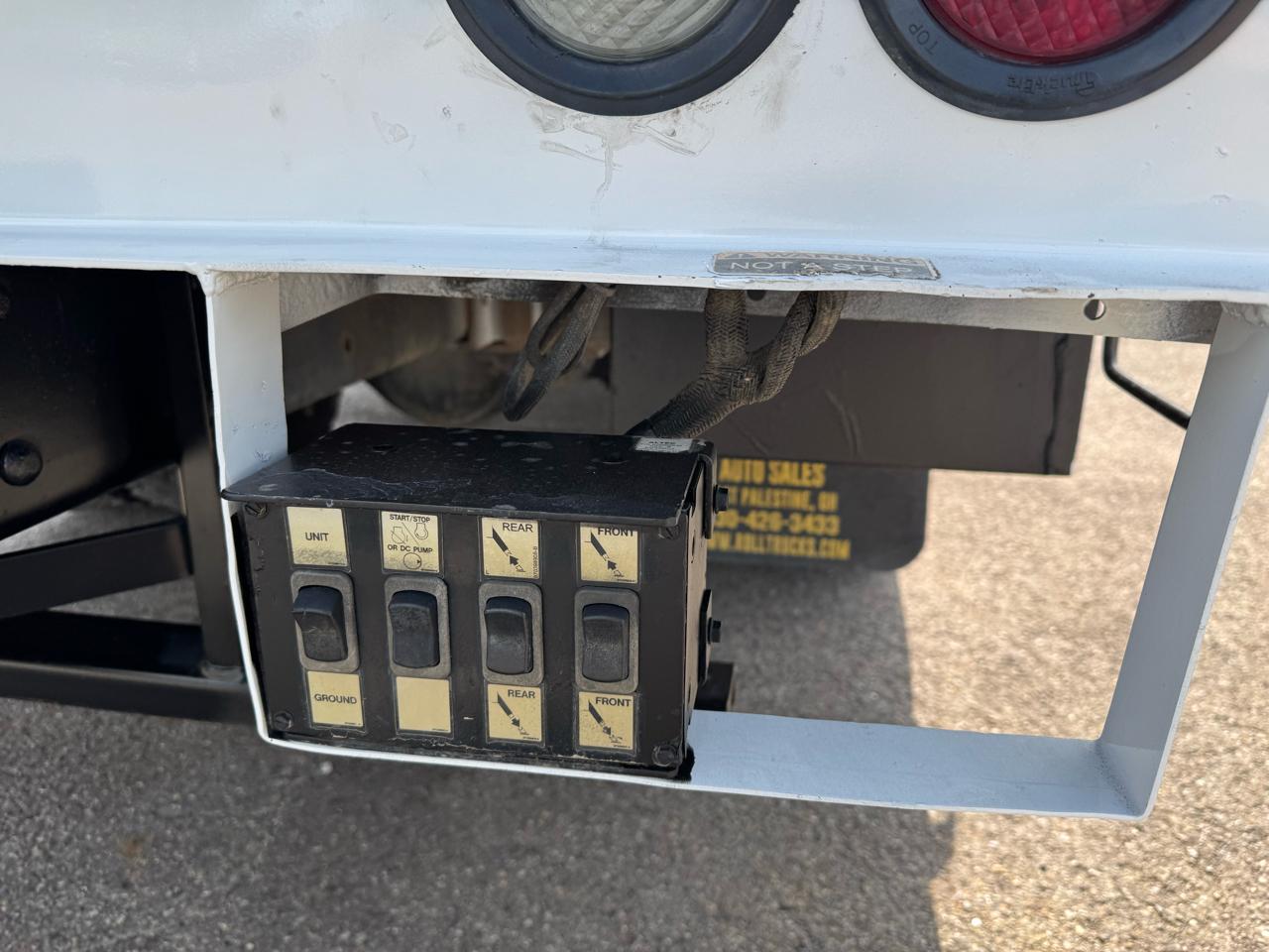 Freightliner M2 106  2017
