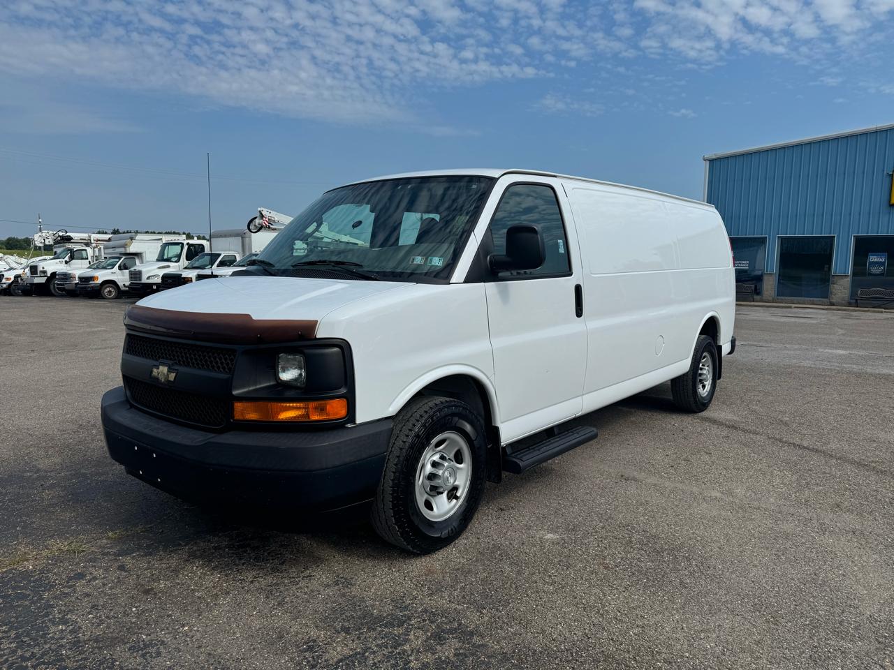 Chevrolet Express Cargo Van RWD 2500 155" 2017
