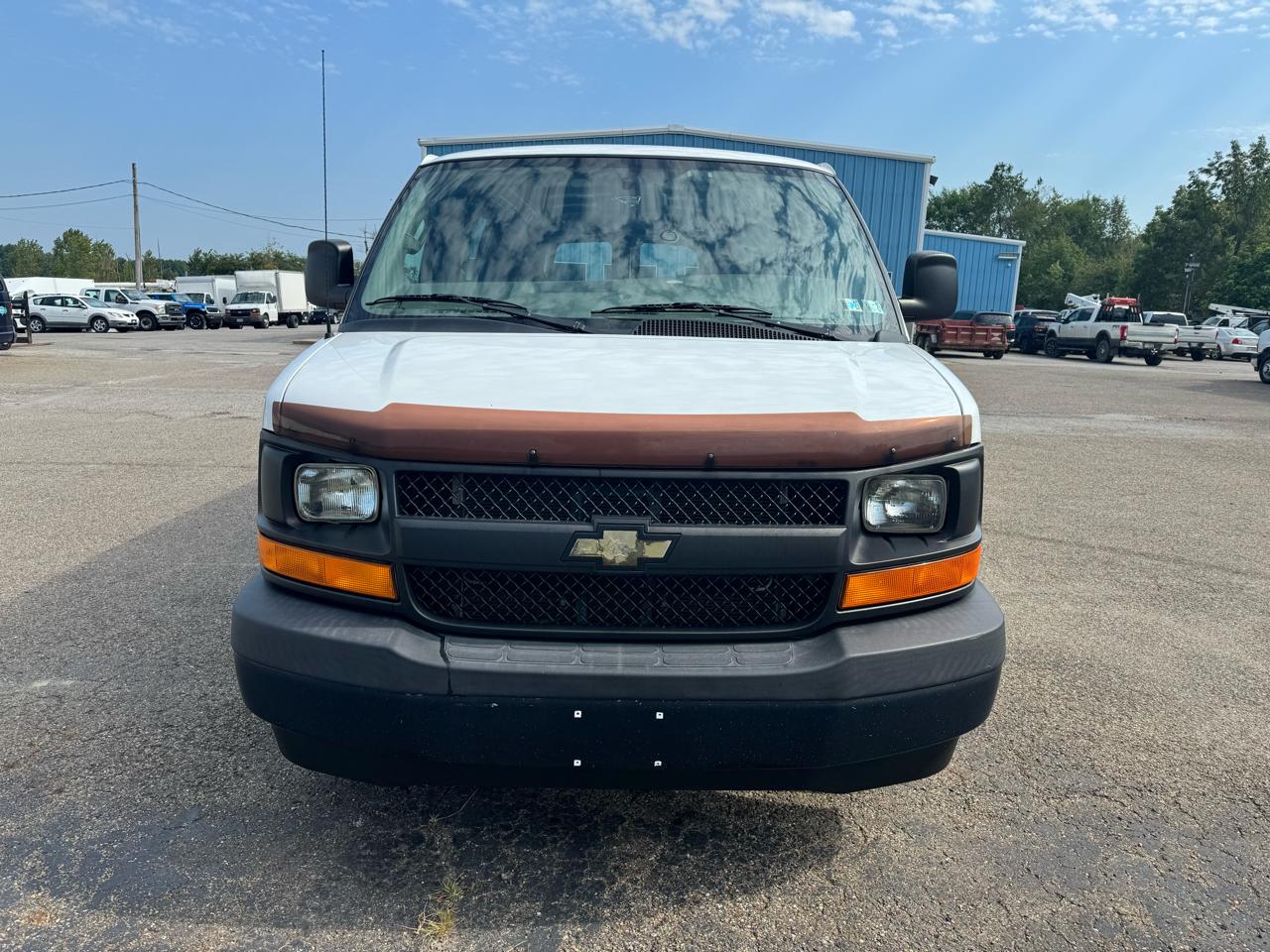 Chevrolet Express Cargo Van RWD 2500 155" 2017