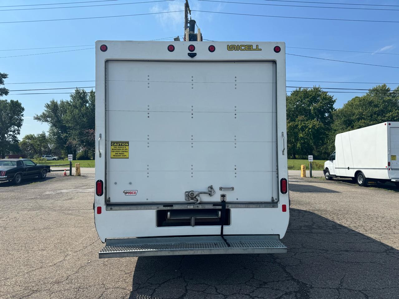 Chevrolet Express Commercial Cutaway 3500 Van 177" 2024