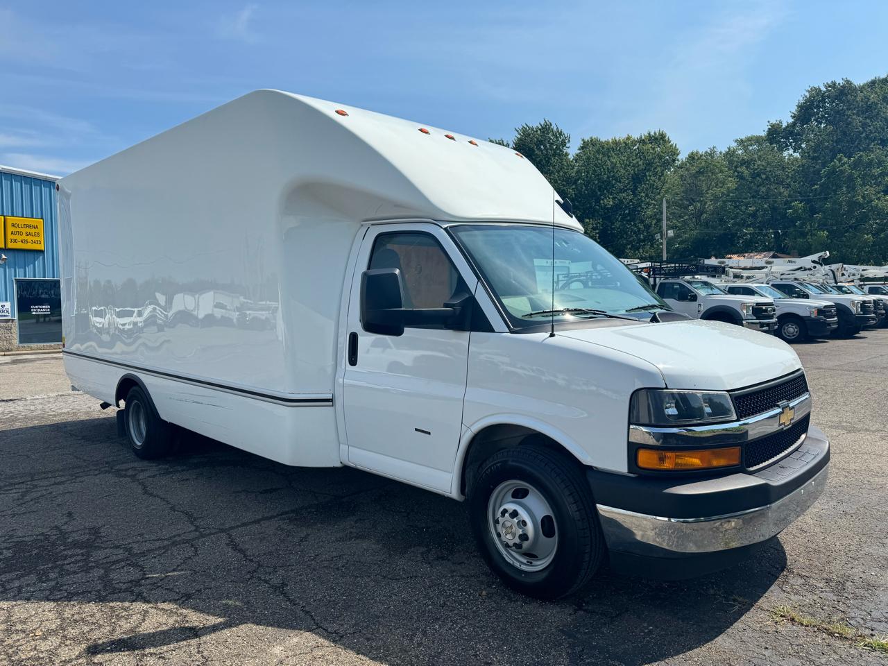 Chevrolet Express Commercial Cutaway 3500 Van 177" 2024